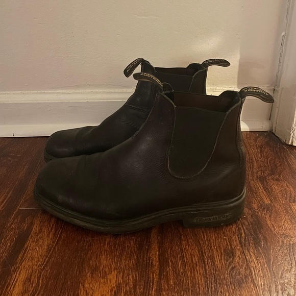 Black blundstones - Picture 2 of 7
